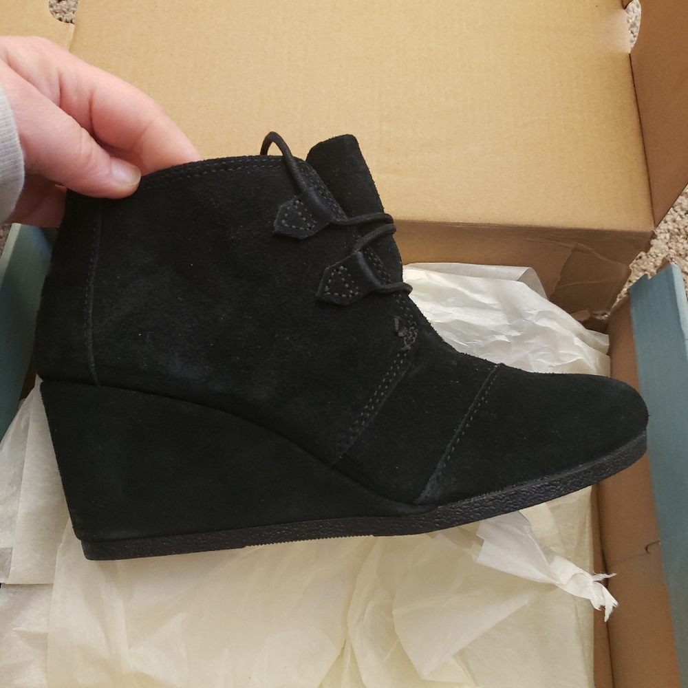 Kaya wedge tom booties
